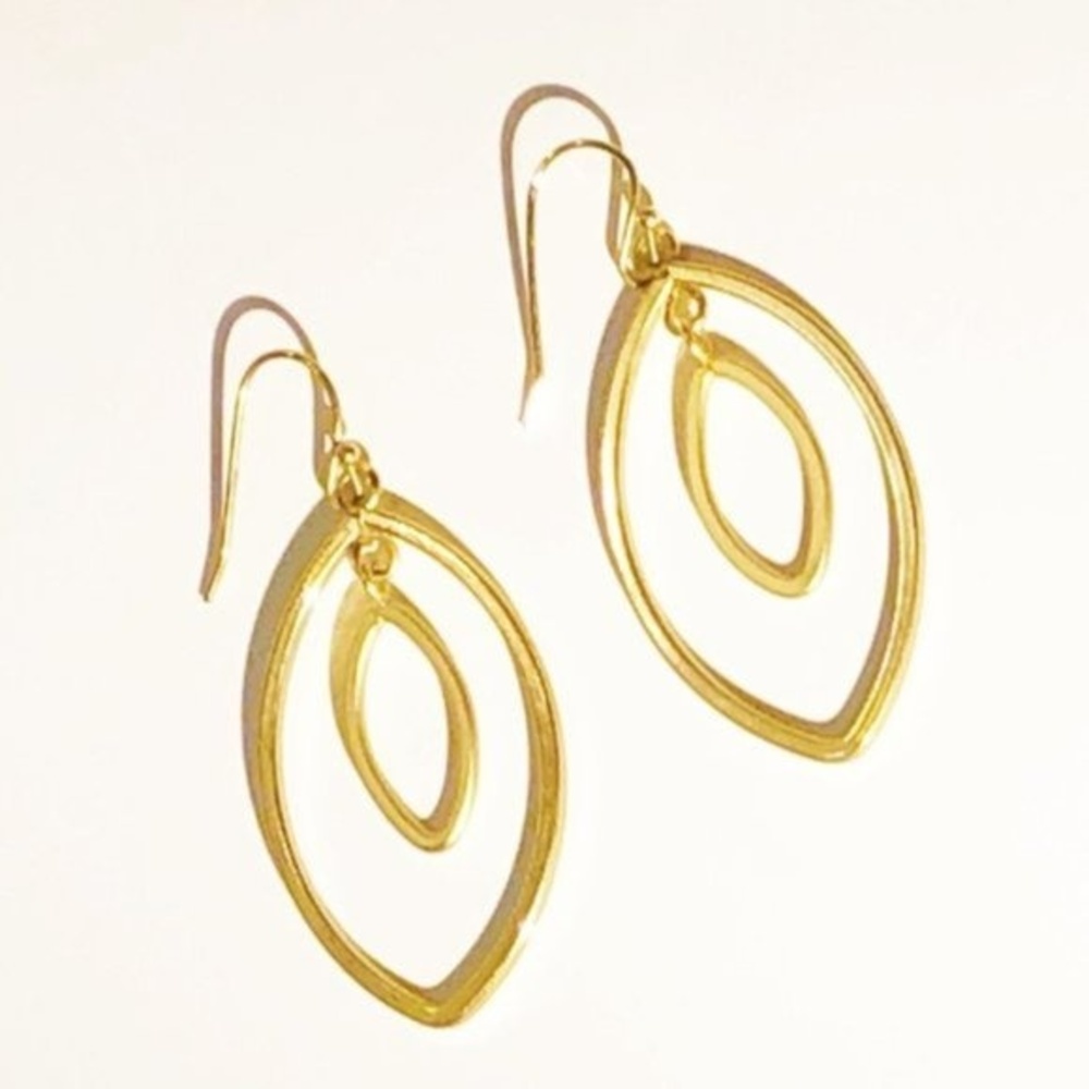 Diamond Shape / Feather Shaped Dangle Earrings